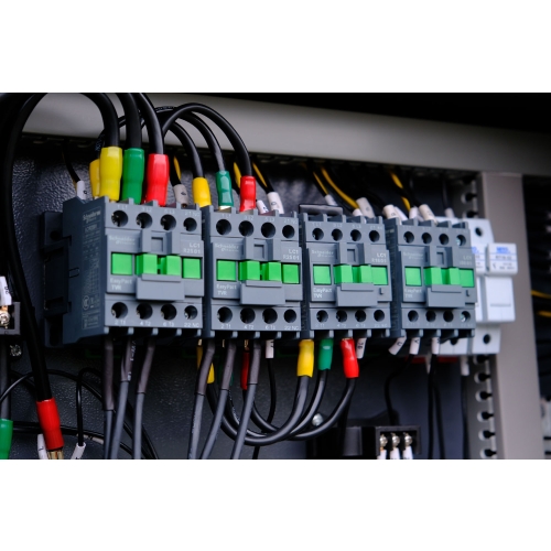 Compresor cu șurub 3 în 1 11 kW | 1500 l/min | rezervor de 500 l și dezumidificator